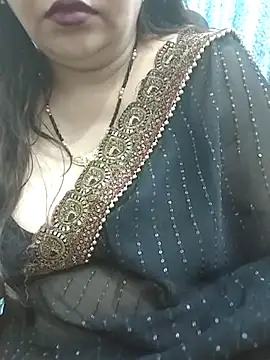 Snapshot of Mayuri77 chatting on March 2025 11:15:01 PM Mayuri77 online show from March 2025 11:15:01 PM