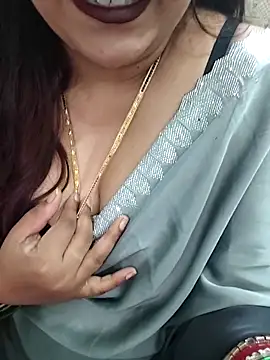 Snapshot of Mayuri77 chatting on October 2025 07:14:01 PM Mayuri77 online show from October 2025 07:14:01 PM