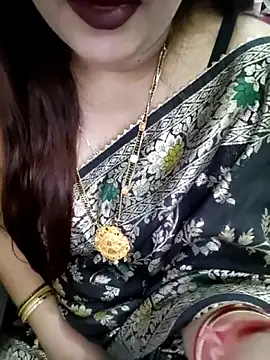 Snapshot of Mayuri77 chatting on November 2025 06:52:01 AM Mayuri77 online show from November 2025 06:52:01 AM