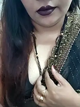 Snapshot of Mayuri77 chatting on September 2025 06:23:01 AM Mayuri77 online show from September 2025 06:23:01 AM