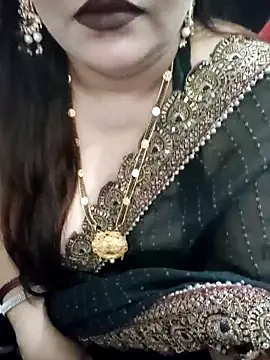 Snapshot of Mayuri77 chatting on October 2025 04:55:02 AM Mayuri77 online show from October 2025 04:55:02 AM