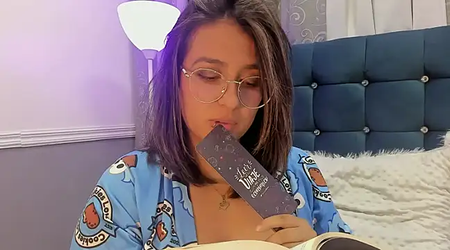 Pandoracherry online show from March 2025 08:26:01 AM