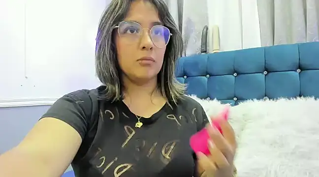 Pandoracherry online show from February 2025 03:07:02 AM