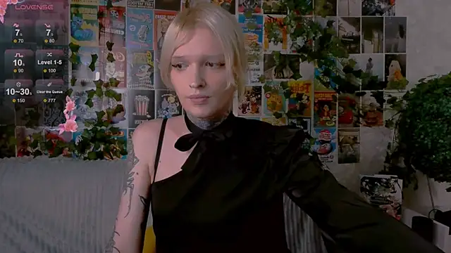 Simona Rain online show from October 2025 09:51:01 PM