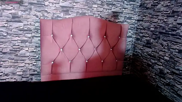 sofi bronw online show from November 2025 01:55:02 PM