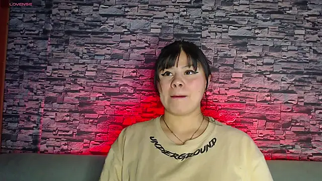Snapshot of sofi_bronw chatting on March 2025 08:52:01 PM sofi bronw online show from March 2025 08:52:01 PM