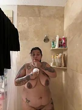 Snapshot of shyfr34k chatting on September 2025 08:45:02 PM shyfr34k online show from September 2025 08:45:02 PM