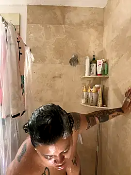 Snapshot of shyfr34k chatting on September 2025 09:59:02 PM shyfr34k online show from September 2025 09:59:02 PM