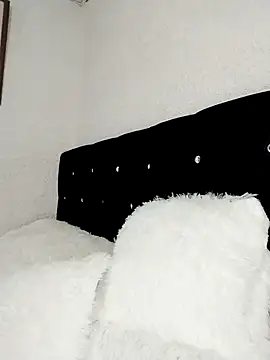 ElizabethWeil online show from November 2025 08:34:01 PM