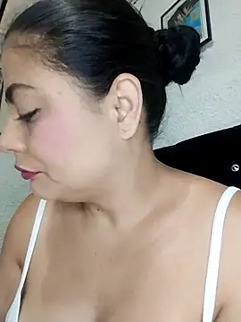 ElizabethWeil online show from March 2026 01:07:01 PM