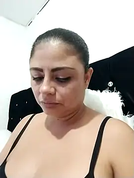 ElizabethWeil online show from November 2025 12:48:01 AM