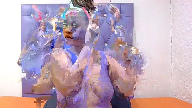 LolaTwerksXX online show from February 2026 11:07:01 AM