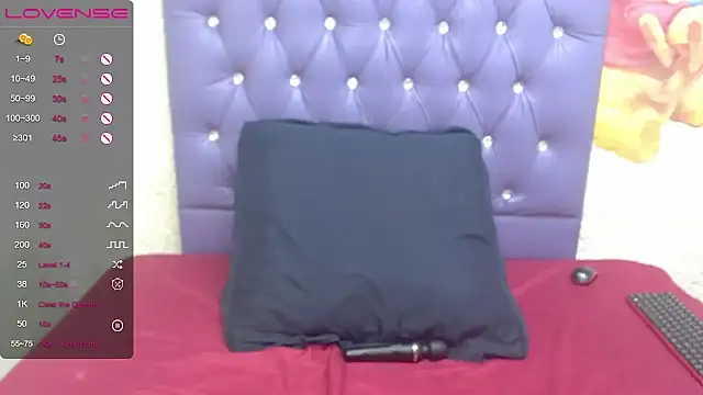 LolaTwerksXX online show from March 2026 03:18:02 AM