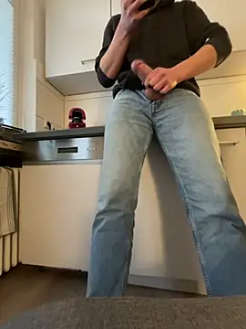 dirtyeeedii online show from December 2025 01:21:01 PM