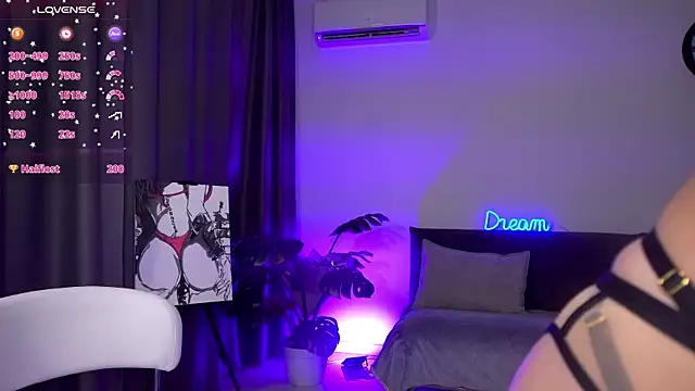 Adriasha online show from October 2025 08:54:02 PM