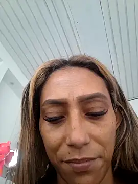 salome drasin online show from December 2025 01:26:02 PM