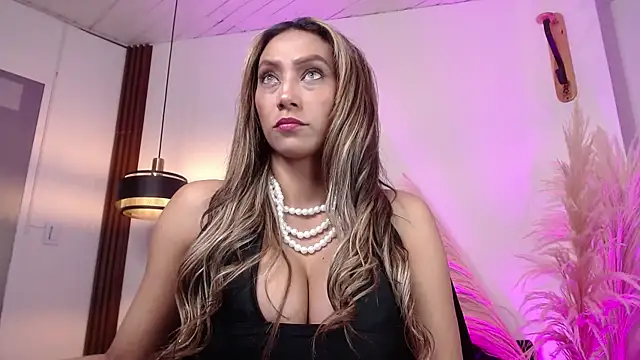 salome drasin online show from September 2025 12:57:02 AM