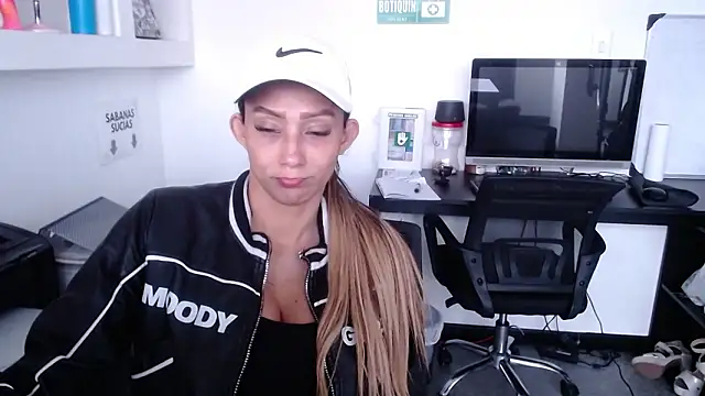 salome drasin online show from February 2026 12:54:02 PM