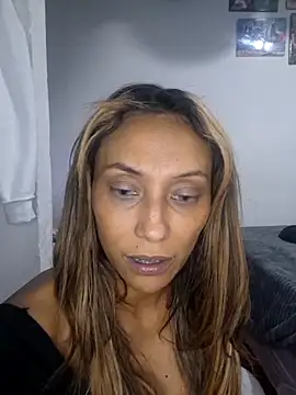 salome drasin online show from April 2026 06:30:01 AM