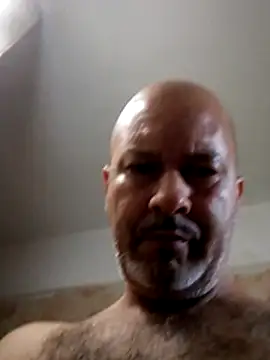 Snapshot of Juan_45 chatting on June 2026 10:33:01 PM Juan 45 online show from June 2026 10:33:01 PM