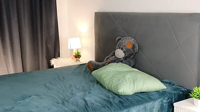 AudreyBearfield online show from December 2024 06:16:01 PM