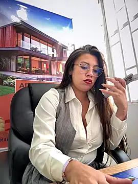 LIZ-06  online show from December 2025 02:27:02 PM