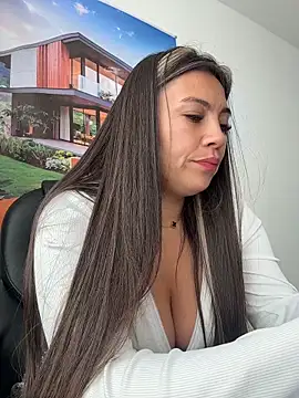 LIZ-06  online show from March 2026 01:52:02 PM