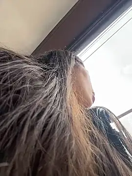 LIZ-06  online show from February 2026 12:57:02 PM