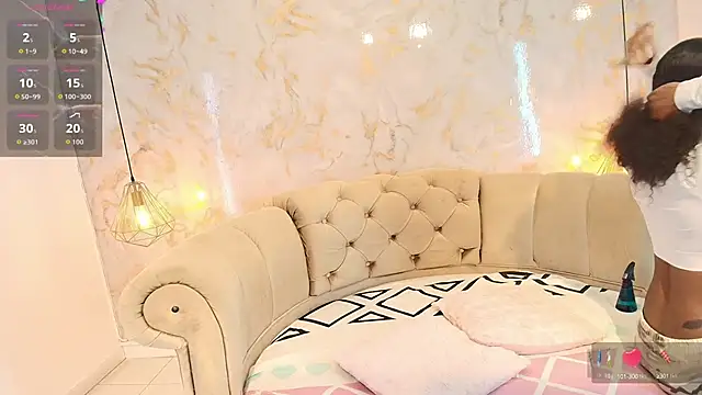 briannaduque online show from September 2025 02:43:02 PM