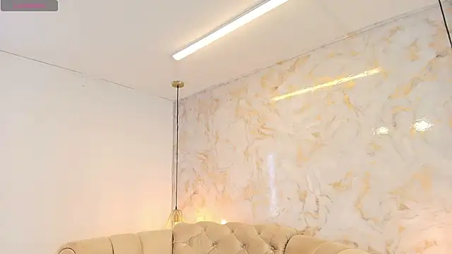 briannaduque online show from September 2025 01:40:02 PM