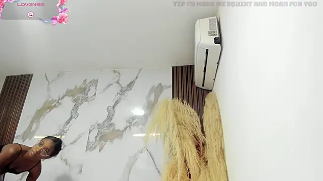 briannaduque online show from September 2025 05:18:01 PM