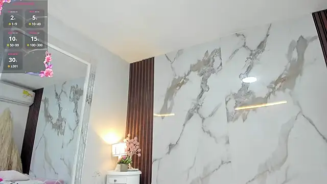 briannaduque online show from September 2025 08:33:01 PM