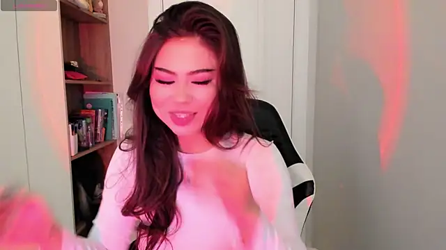 may mia online show from December 2025 03:11:01 AM