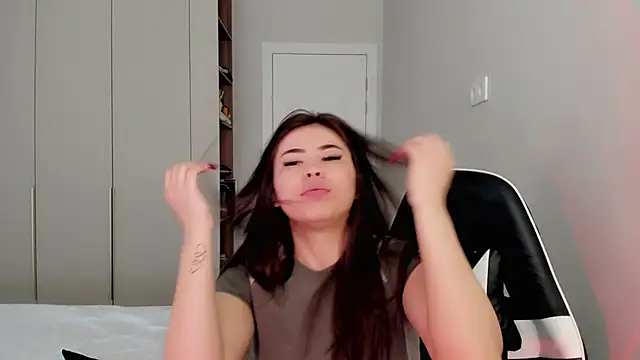 may mia online show from February 2026 05:52:02 AM