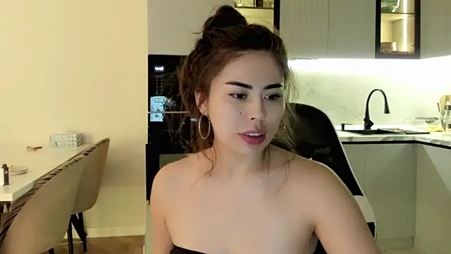 may mia online show from July 2026 07:58:01 PM