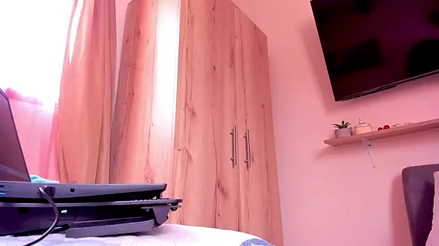 sofiaVelez01 online show from May 2026 03:22:02 PM