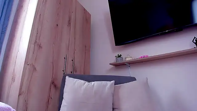 sofiaVelez01 online show from July 2026 03:49:02 PM