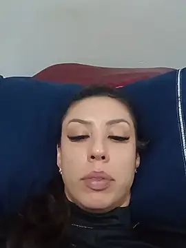 dudaferraz7 online show from June 2026 09:34:01 PM