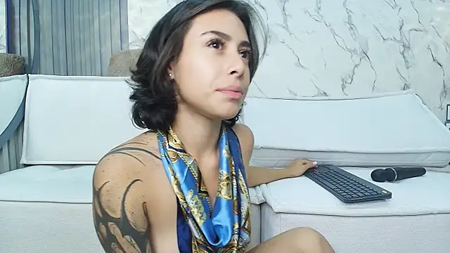 Franchesca De Luca online show from February 2025 02:07:02 AM