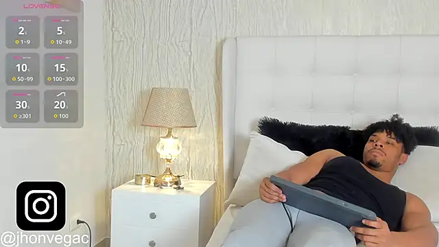 Jacub Micke1 online show from October 2025 03:39:01 AM