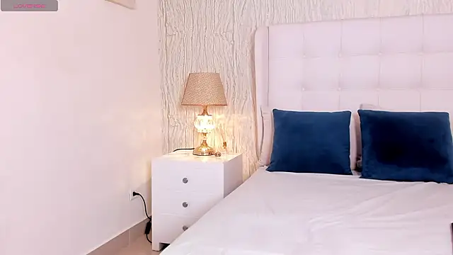 Jacub Micke1 online show from February 2026 12:44:01 AM