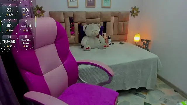 Snapshot of olivia_willd chatting on October 2025 08:08:01 PM olivia willd online show from October 2025 08:08:01 PM