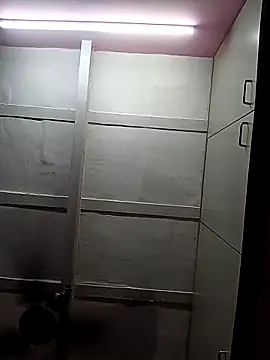 BabySlimmy10 online show from March 2025 08:00:01 PM