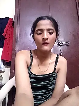 BabySlimmy10 online show from December 2025 06:17:01 PM