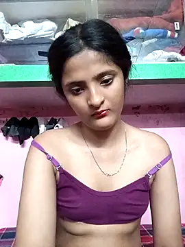 BabySlimmy10 online show from April 2026 06:00:01 PM