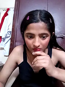 BabySlimmy10 online show from February 2026 05:57:01 PM