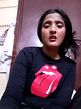 BabySlimmy10 online show from March 2026 06:41:01 PM