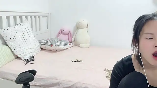 XINXINh online show from December 2024 04:08:02 PM