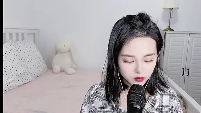 XINXINh online show from December 2024 04:09:02 AM