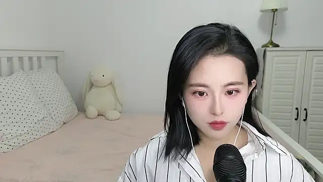 XINXINh online show from December 2024 01:12:02 PM